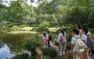 多地中小学生“喜提”5天秋假,用孩子拉动消费能如愿吗?
