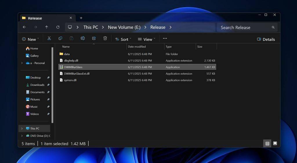 开源神器！Windows 11 也能拥有 macOS Liquid Glass 效果
