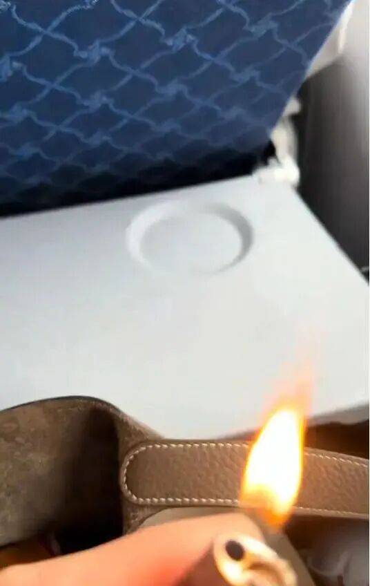 在航班飞行过程中点燃打火机？已被行拘！